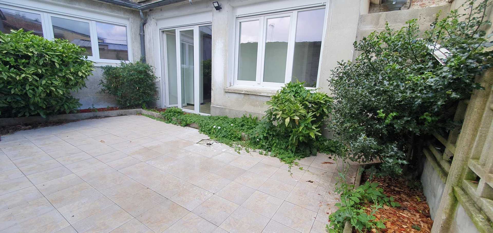 Eigentumswohnung im Fourmies, Hauts-de-France 12013346