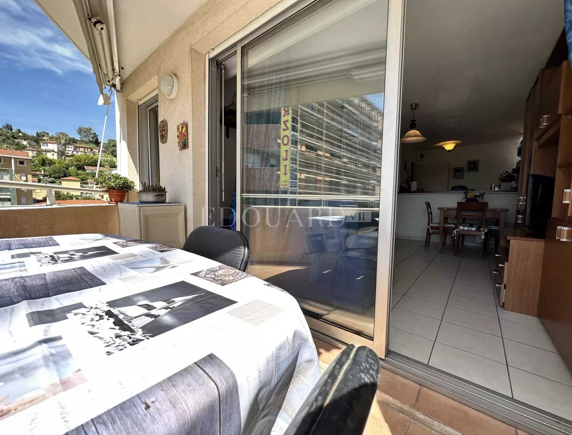 Condominium in Menton, Provence-Alpes-Cote d'Azur 12013384