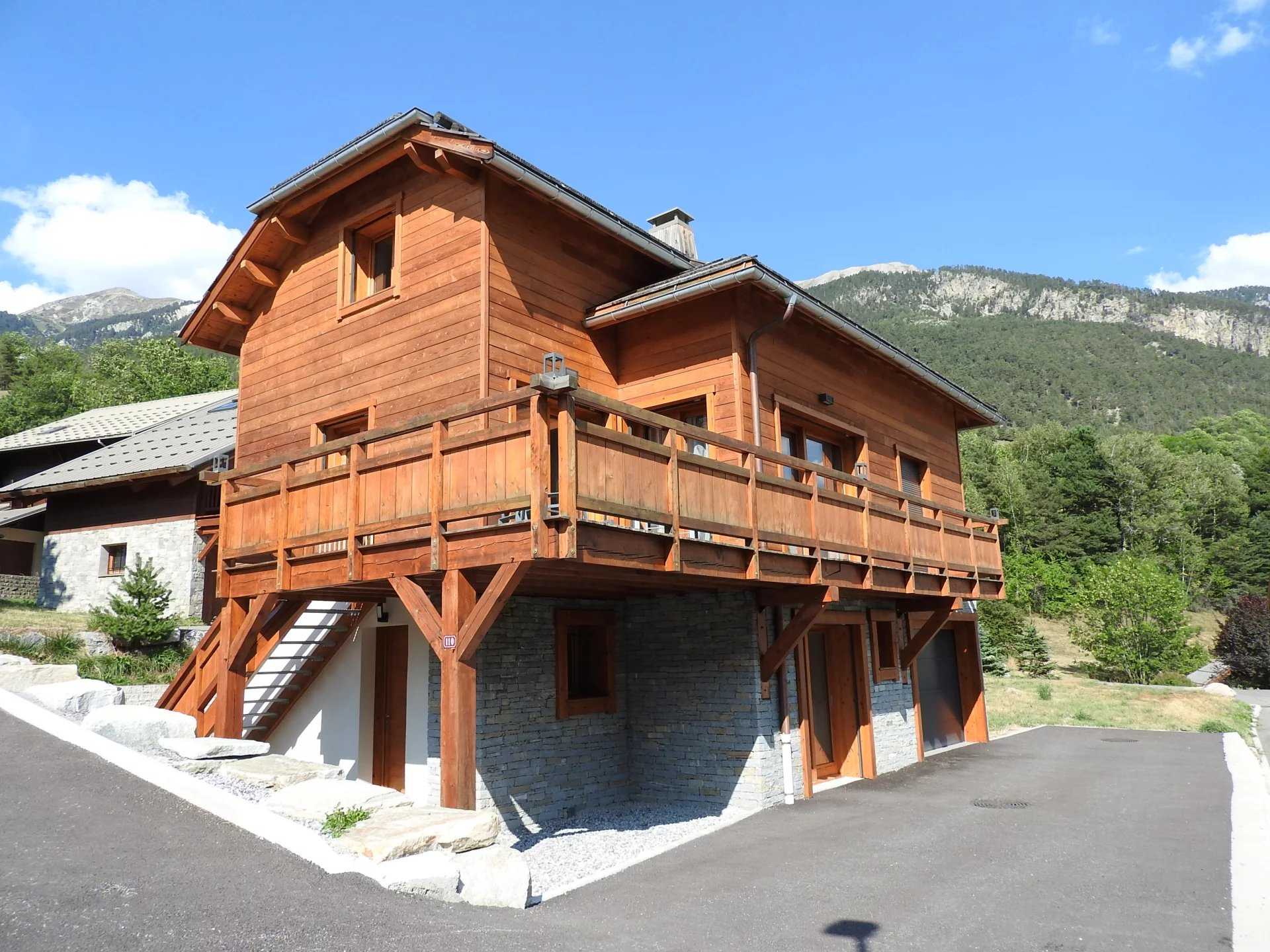жилой дом в Saint-Chaffrey, Provence-Alpes-Cote d'Azur 12013389