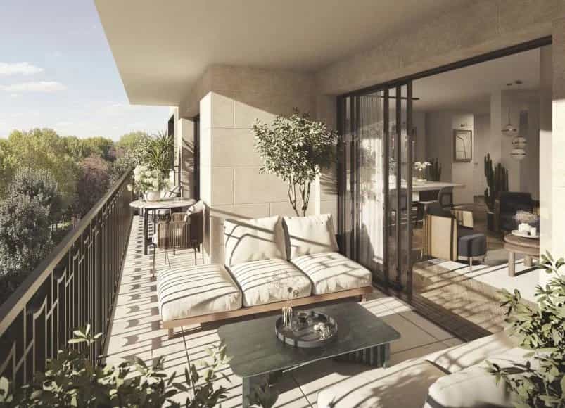 Condominium in Vieille Chapelle, Provence-Alpes-Cote d'Azur 12013467