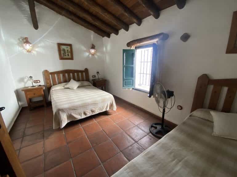 بيت في Zahara de la Sierra, Andalusia 12013563