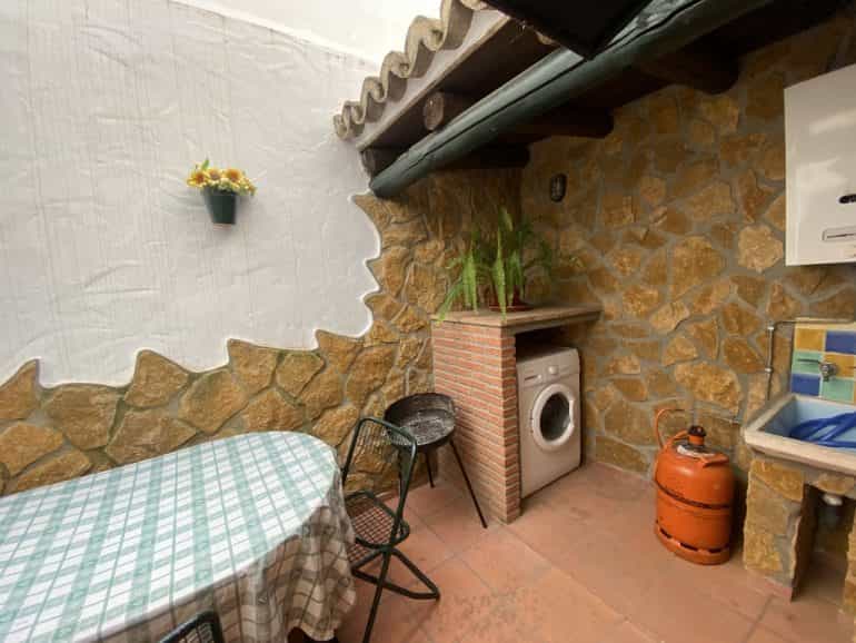 Casa nel Zahara de la Sierra, Andalusia 12013563
