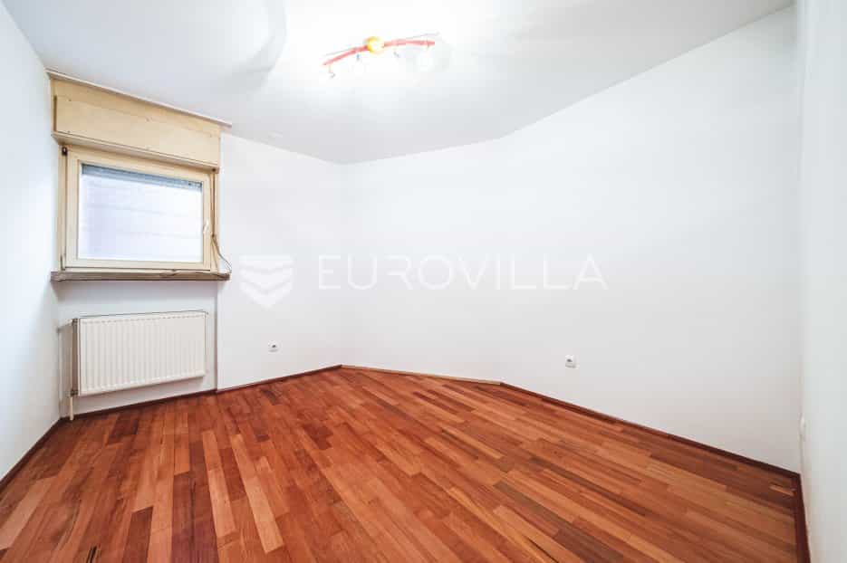 Condominium dans Zagreb,  12013629