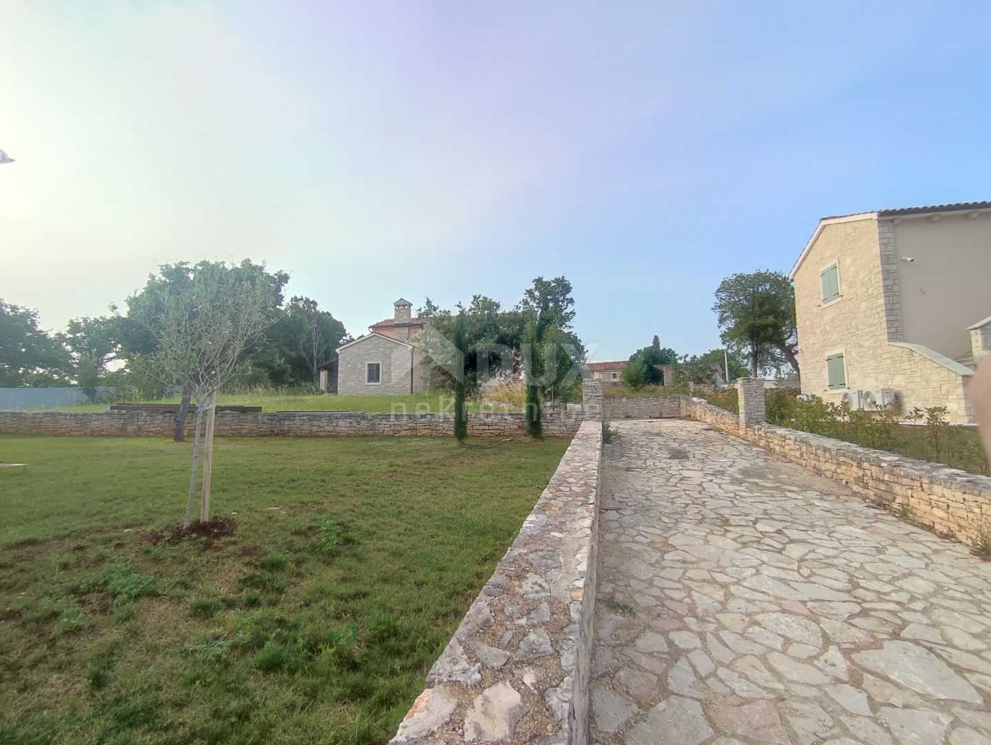 House in Vodnjan, Istarska Zupanija 12013717