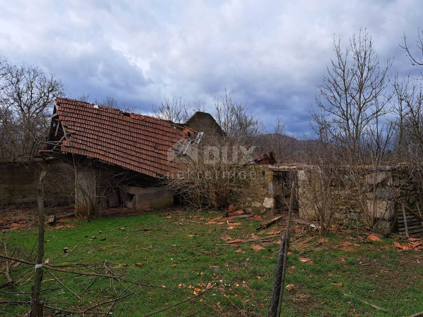 Land in Ogulin, Karlovacka Zupanija 12013727