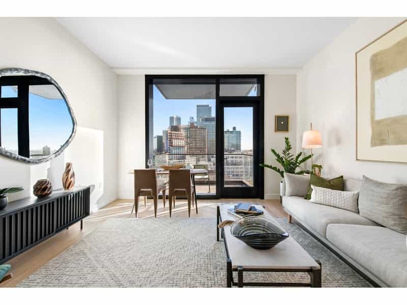 Condominium in Manhattan, New York 12013746