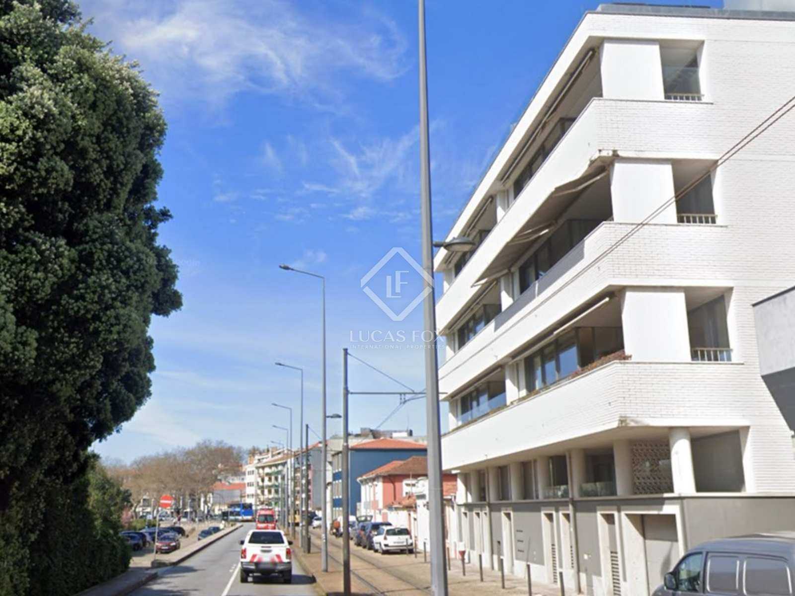 Condominium in Lordelo do Ouro, Porto 12013794