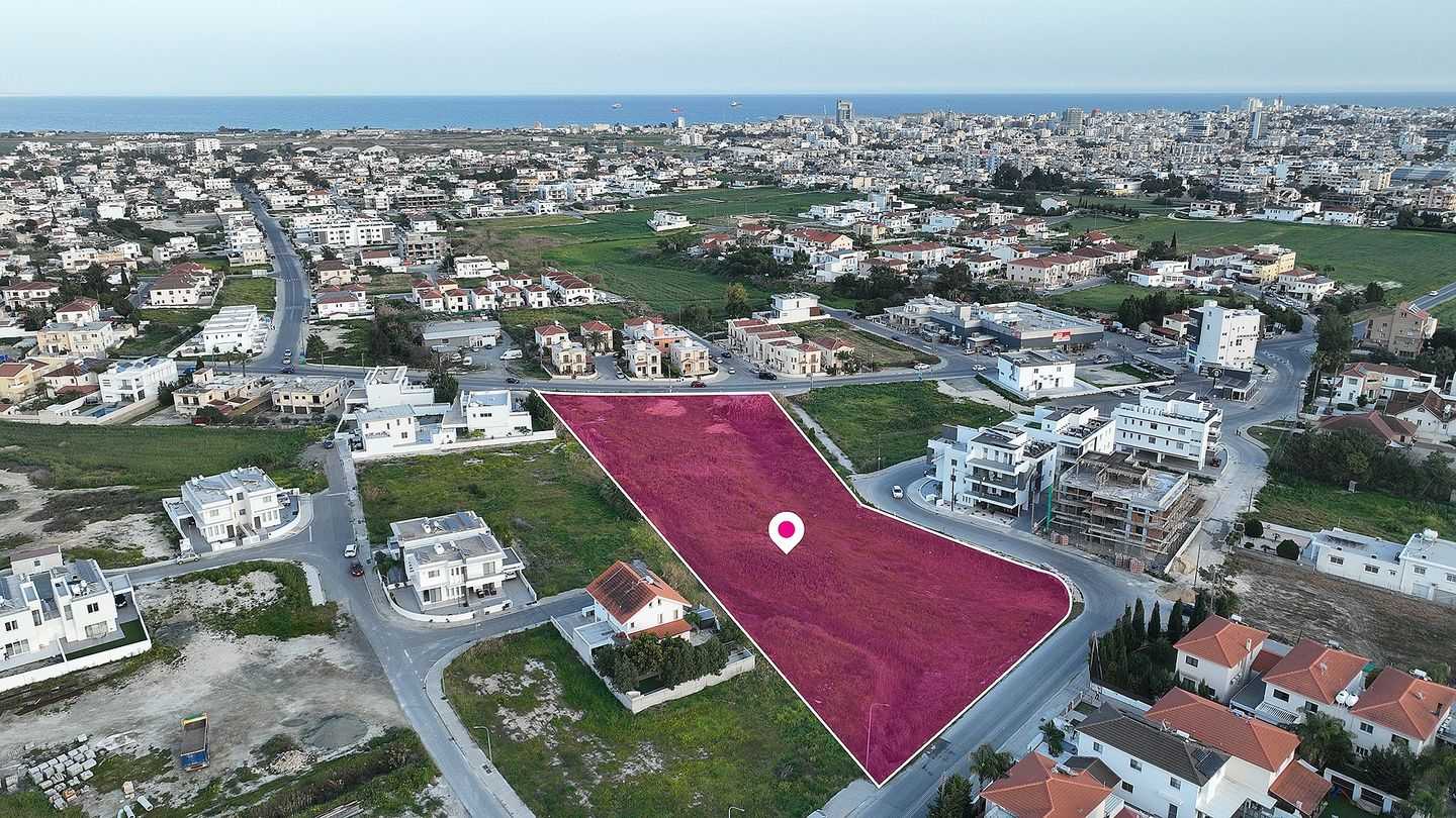Tanah dalam Larnaca, Larnaka 12013917