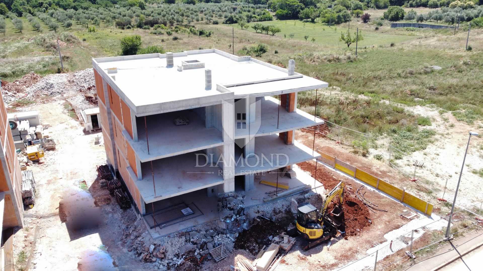 Condominium dans Umag, Istria County 12013984