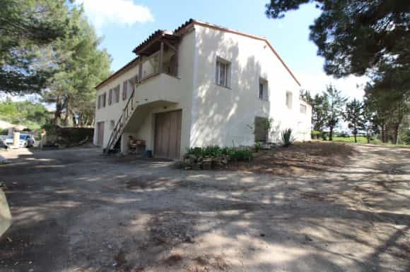 房子 在 Gaja-et-Villedieu, Occitanie 12014200