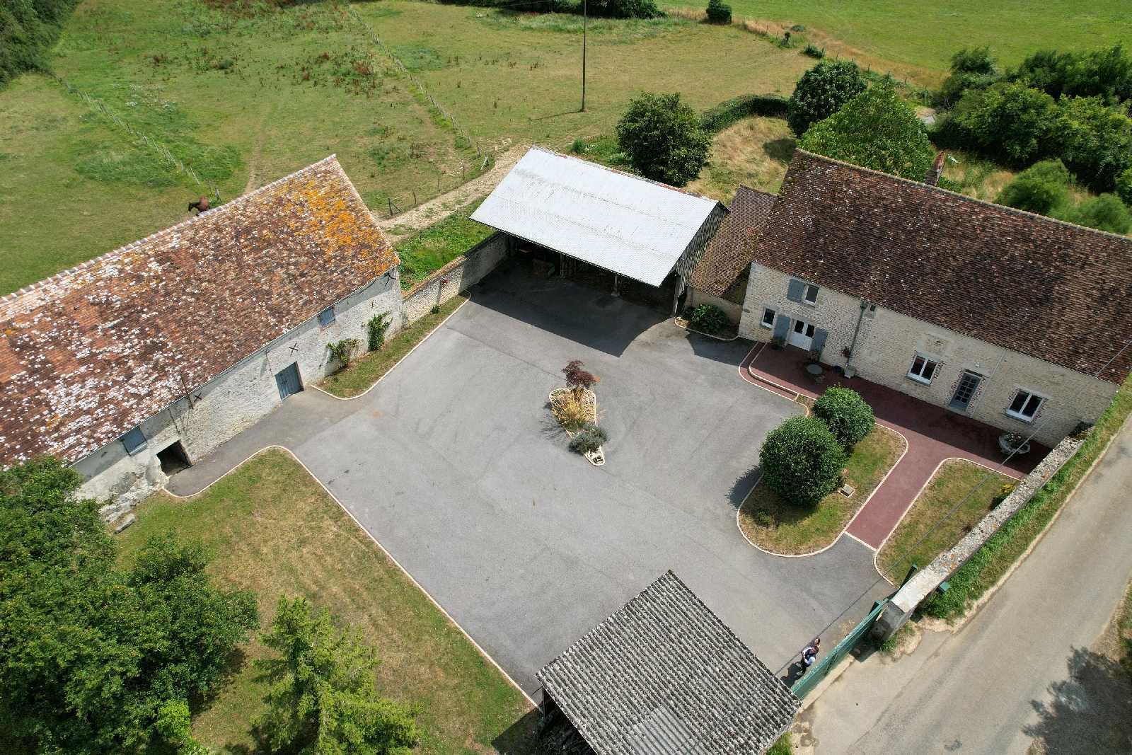 Hus i Saint-Loyer-des-Champs, Normandie 12014202