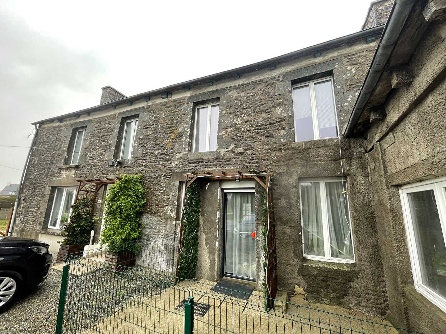 casa no Saint-Jacut-du-Mené, Bretanha 12014222