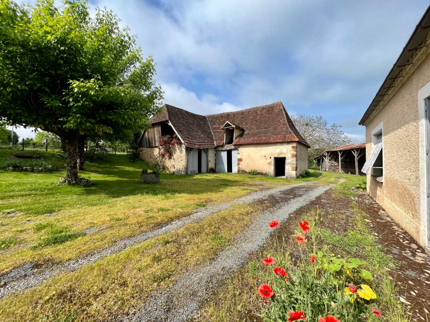 Hus i Thenon, Nouvelle-Aquitaine 12014415