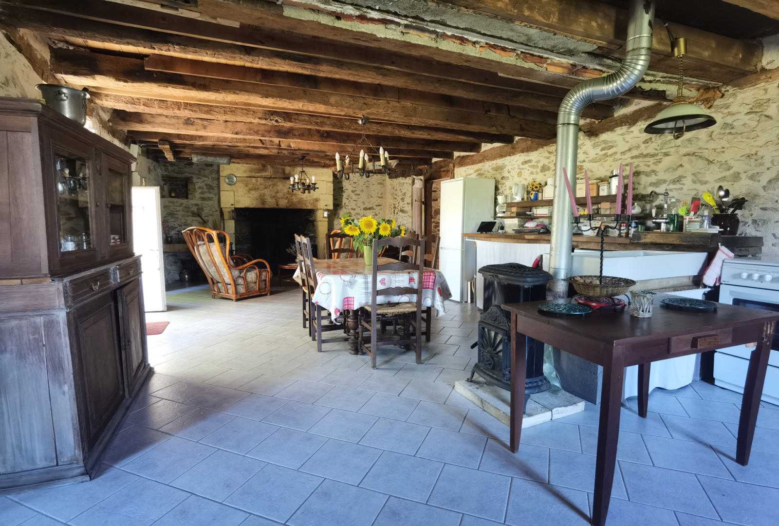 Dom w Thiviers, Nouvelle-Aquitaine 12014416