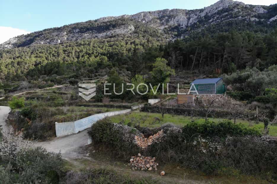 Tierra en Vrisnik, Split-Dalmatia County 12015677