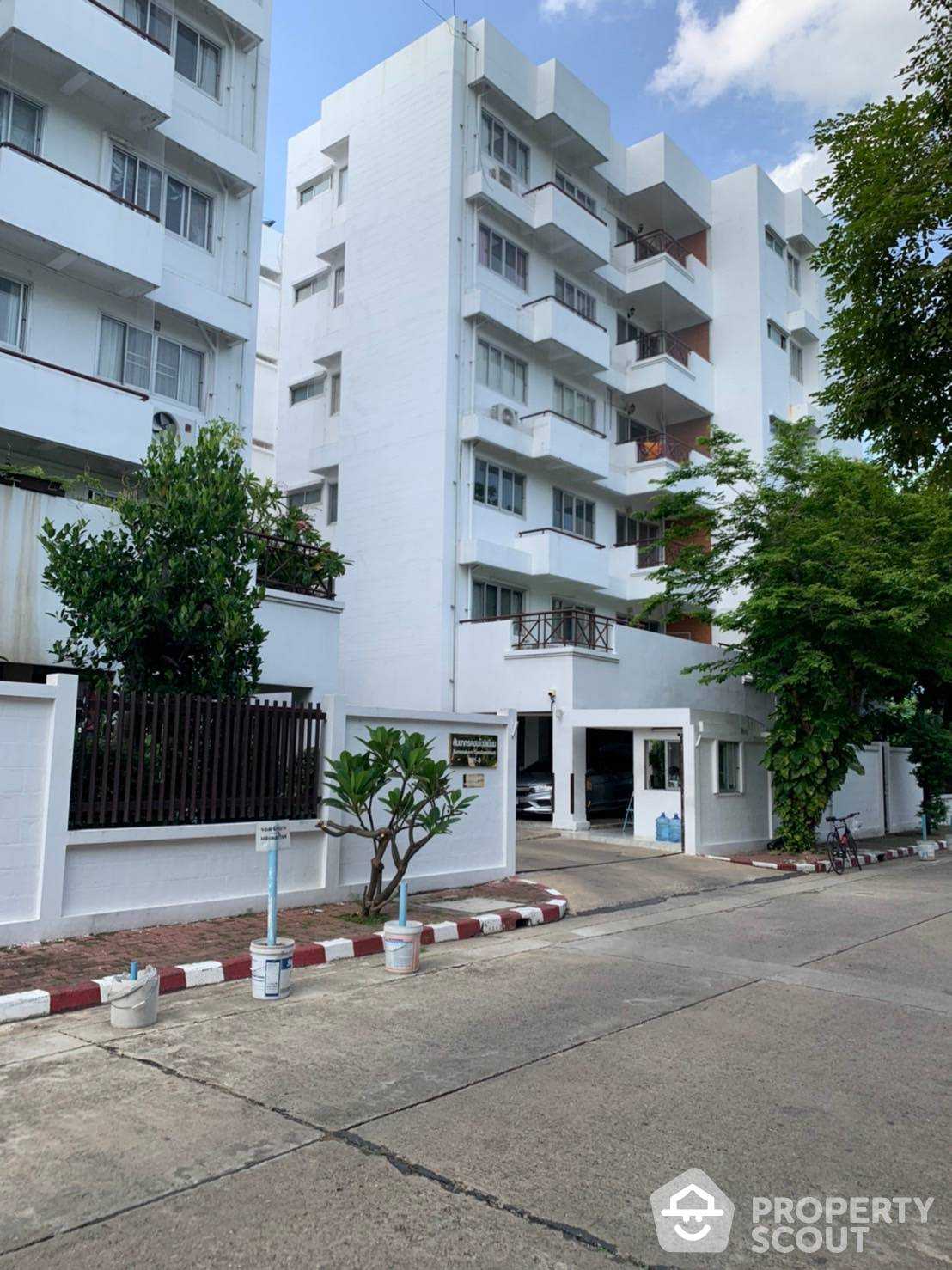 Квартира в Бан Клонг Самронг, Самут Пракан 12016531