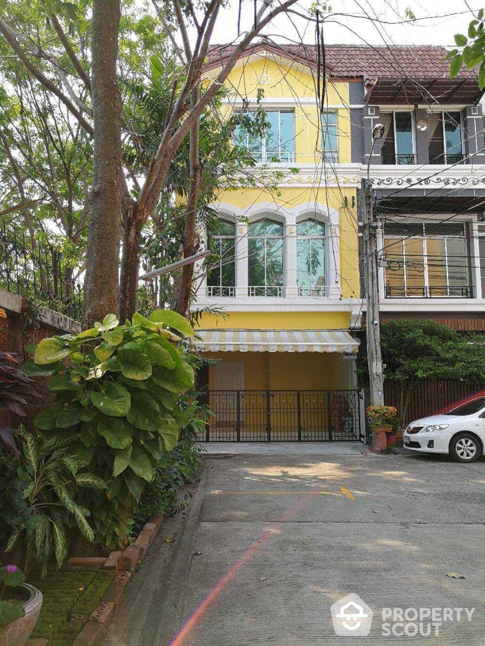 Huis in Ban Khlong Bang Na, Krung Thep Maha Nakhon 12017473