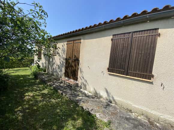 بيت في Antugnac, Occitanie 12020110