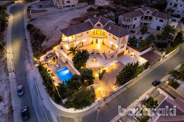 房子 在 Mouttagiaka, Limassol 12021145