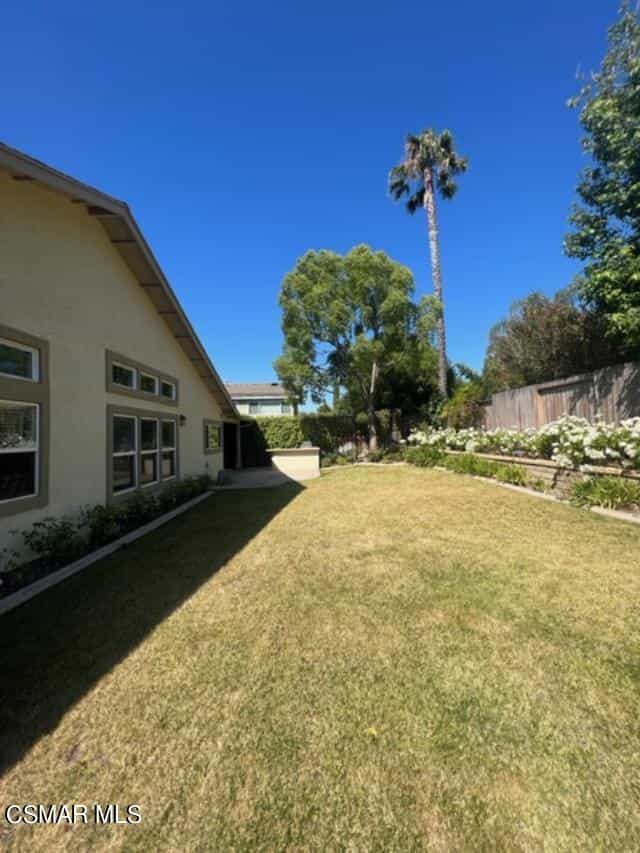 House in Thousand Oaks, California 12021150