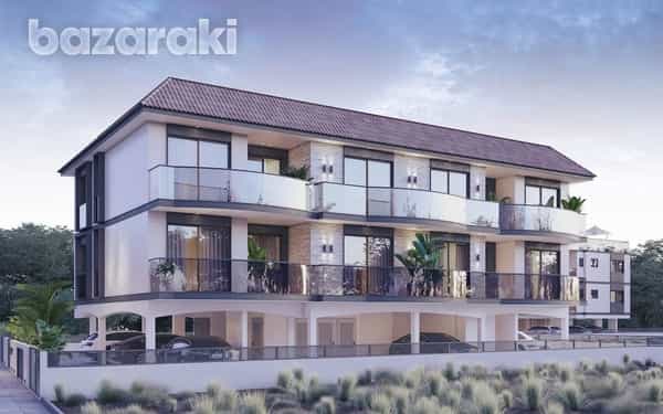 Condominium in Agios Tychon, Limassol 12021249