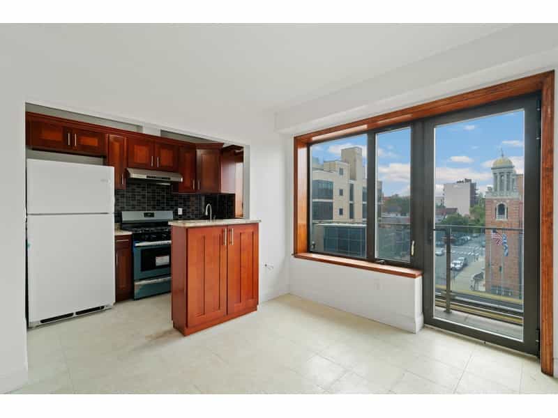 Condominium in Manhattan, New York 12022232