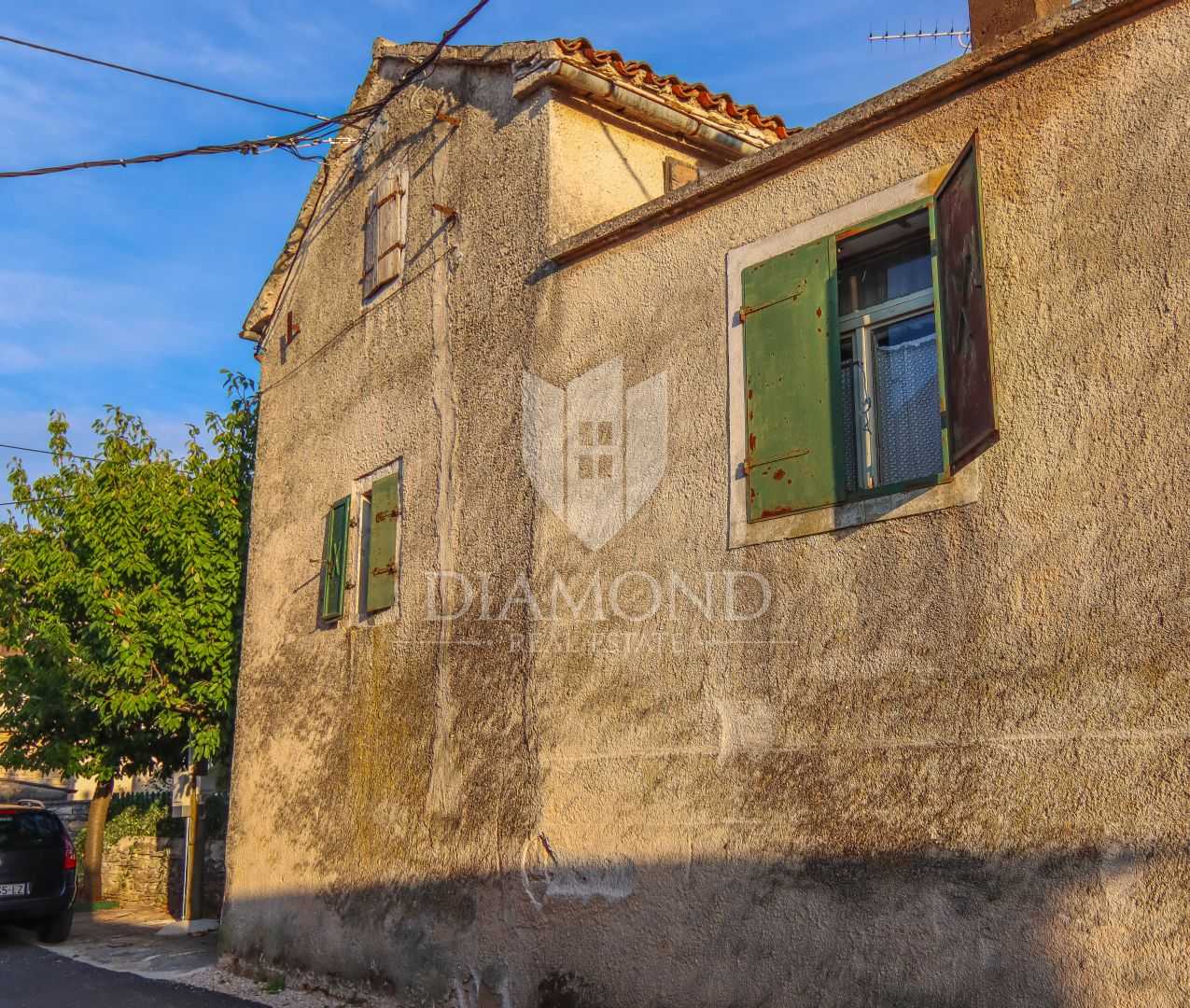 بيت في Rovinj, Istria County 12022513