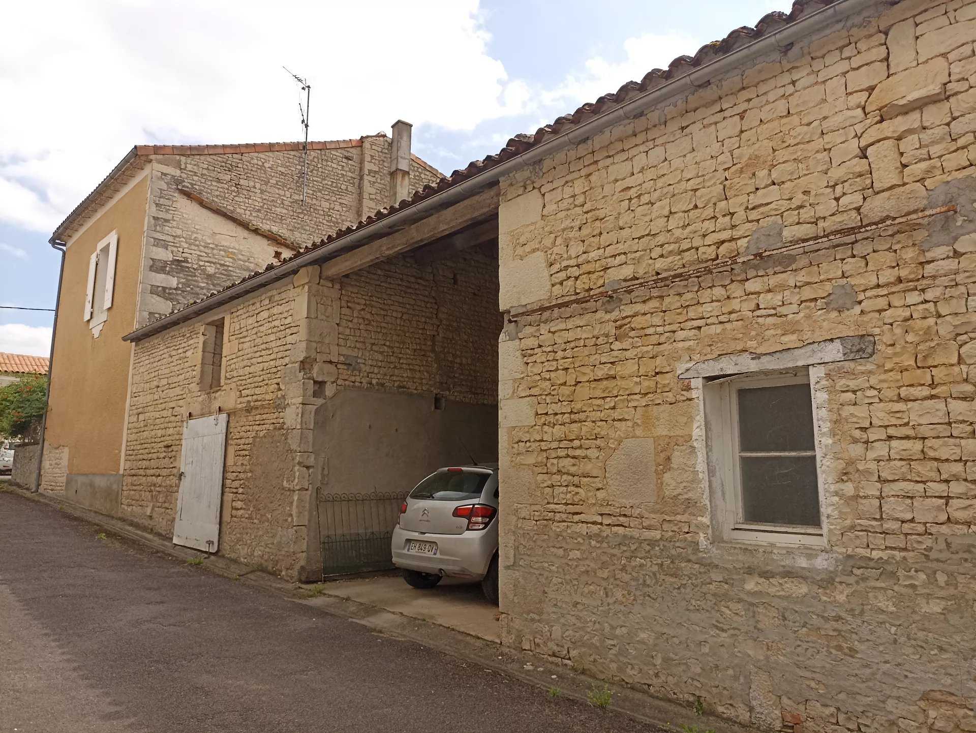 Haus im Aigre, Nouvelle-Aquitaine 12022951
