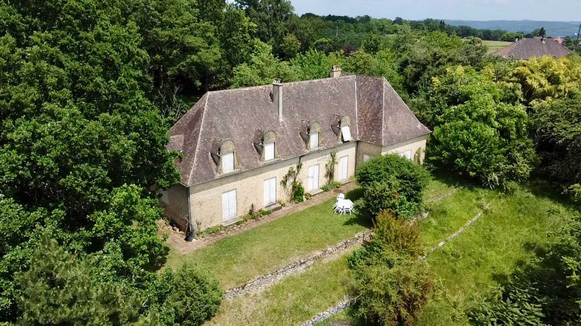House in Le Bugue, Nouvelle-Aquitaine 12022981