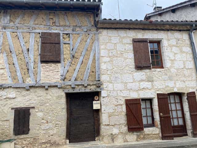 House in Clermont-Dessous, Nouvelle-Aquitaine 12023027
