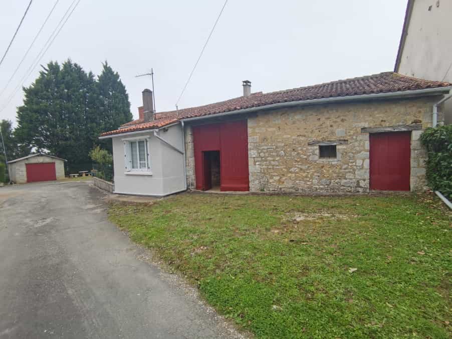 Hus i Cellefrouin, Nouvelle-Aquitaine 12023097