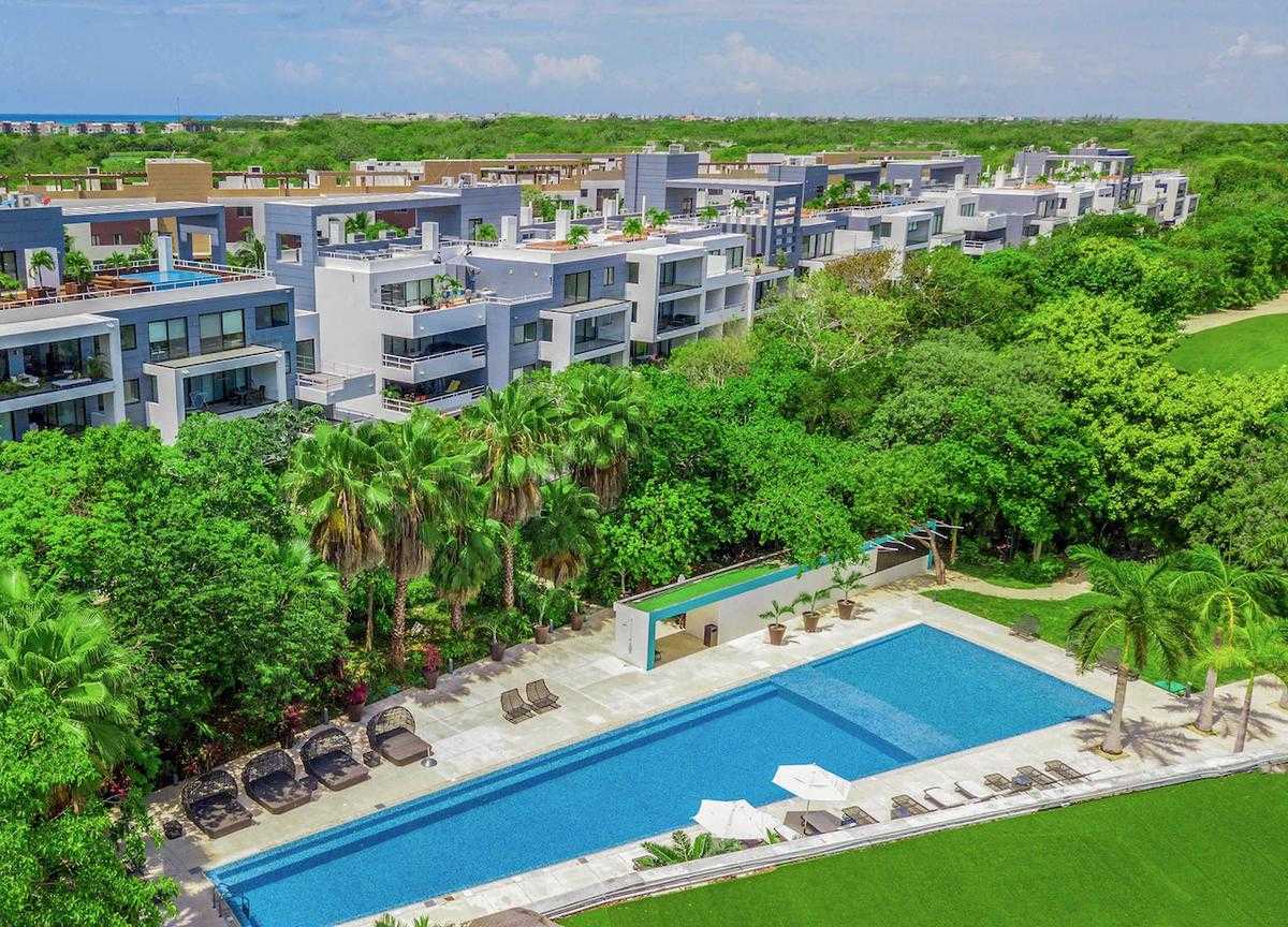 Condominium in Playa del Carmen, Quintana Roe 12023158