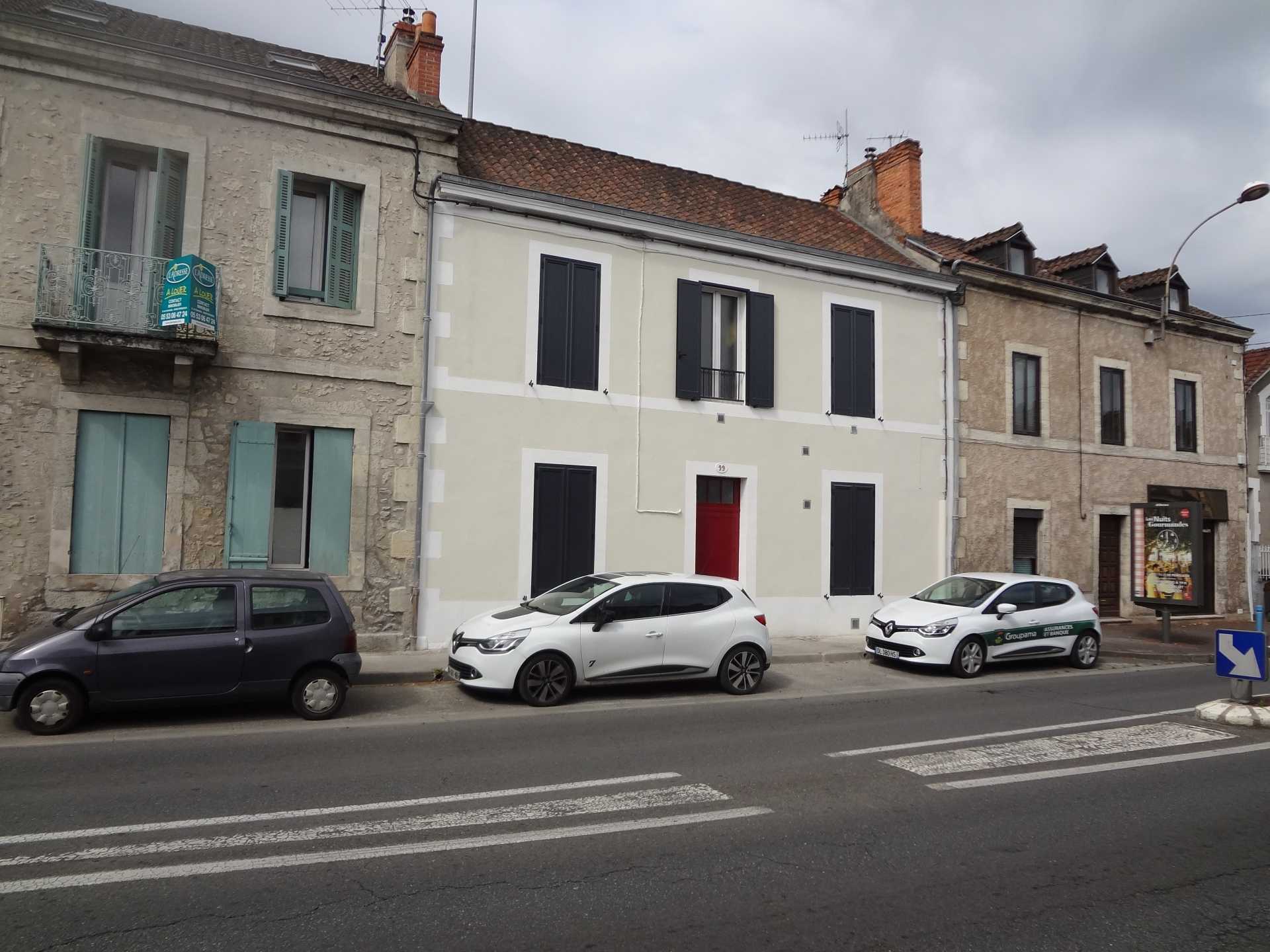 房子 在 Périgueux, Nouvelle-Aquitaine 12023202