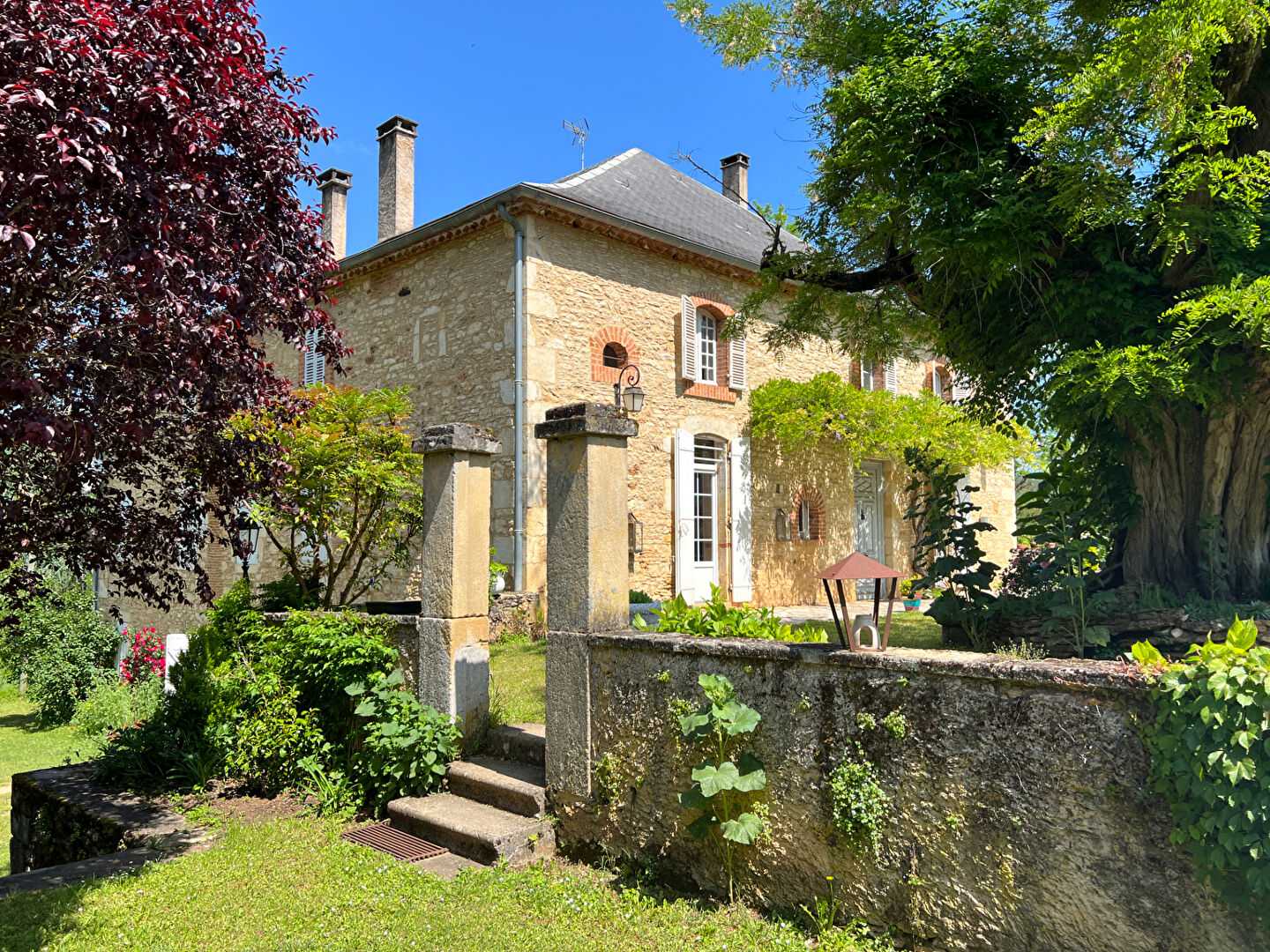 房子 在 Fumel, Nouvelle-Aquitaine 12023591