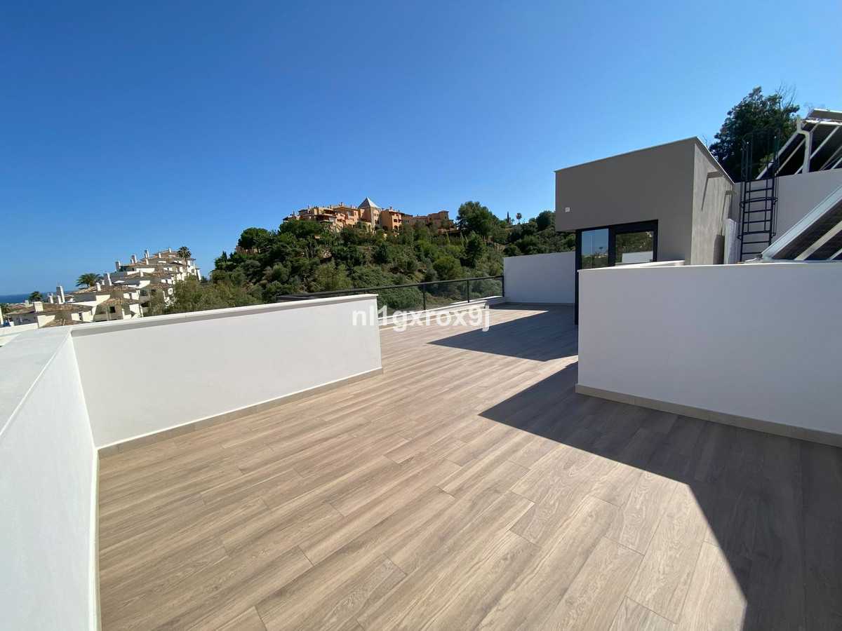 Condominium in Marbella, Andalucía 12023648