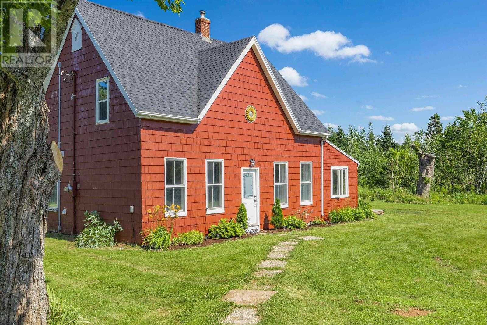 House in Charlottetown, Prince Edward Island 12024092