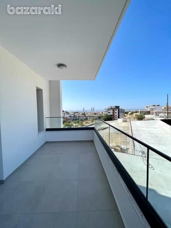 Condominium in Agios Athanasios, Lemesos 12024373