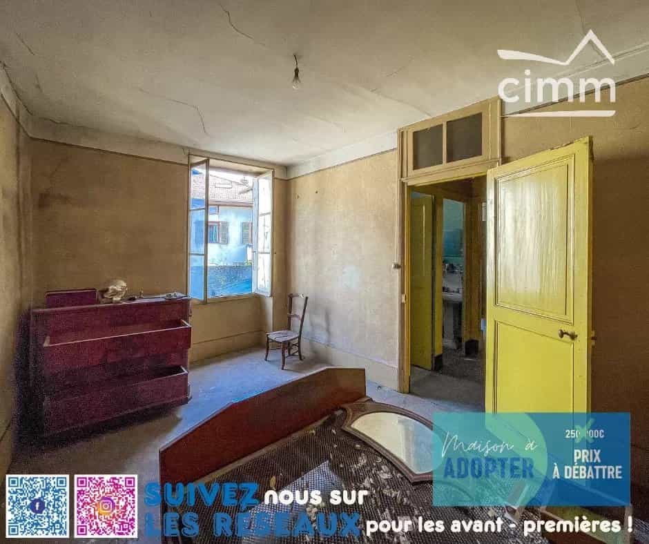 House in Le Touvet, Auvergne-Rhone-Alpes 12024602