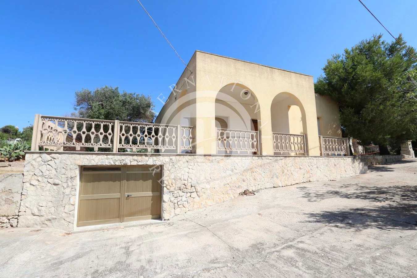 жилой дом в Morciano di Leuca, Lecce 12024633
