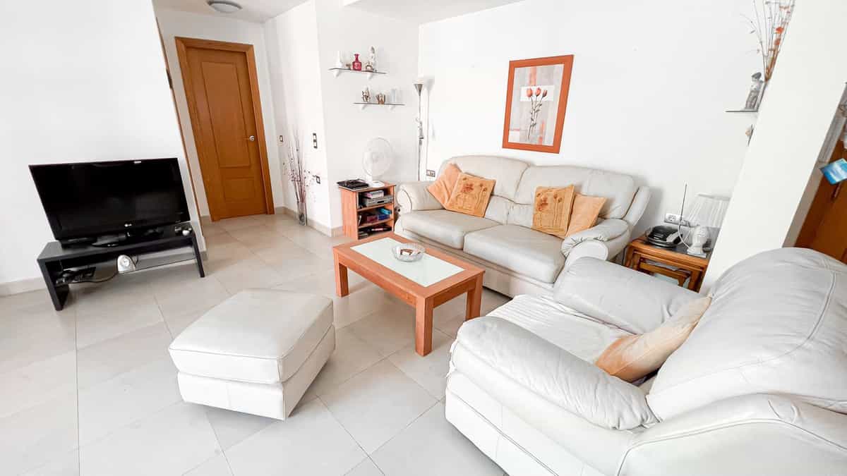 Condominium in Arroyo de la Miel, Andalusia 12024797