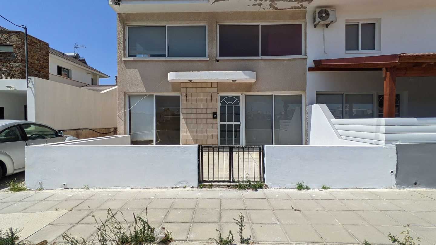 Condominium in Perivolia, Larnaka 12024901