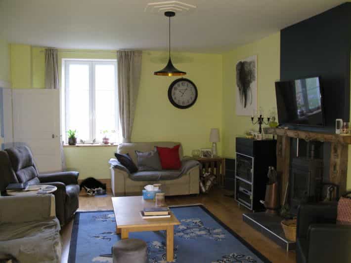 Будинок в Le Mesnil-Gilbert, Normandie 12025044