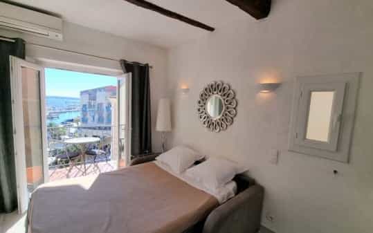 公寓 在 戛纳, 普罗旺斯-阿尔卑斯-蓝色海岸 12025100