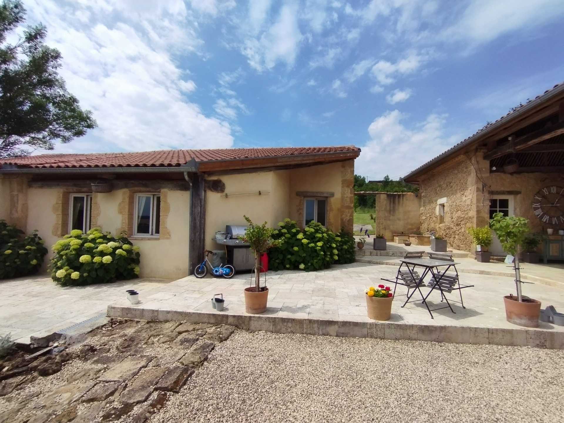 بيت في Marciac, Occitanie 12025222