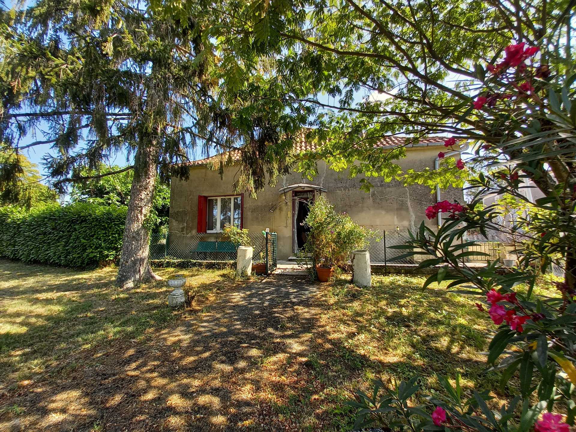 Hus i Monbahus, Nouvelle-Aquitaine 12025262