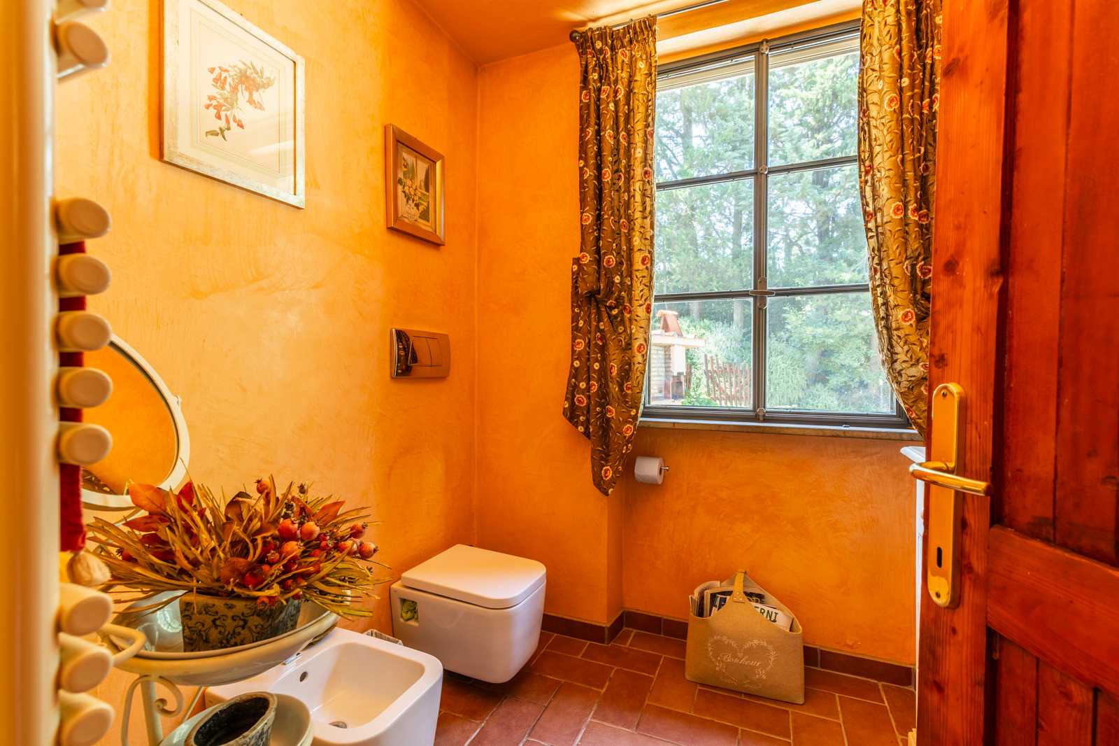 بيت في Capolona, Tuscany 12025559