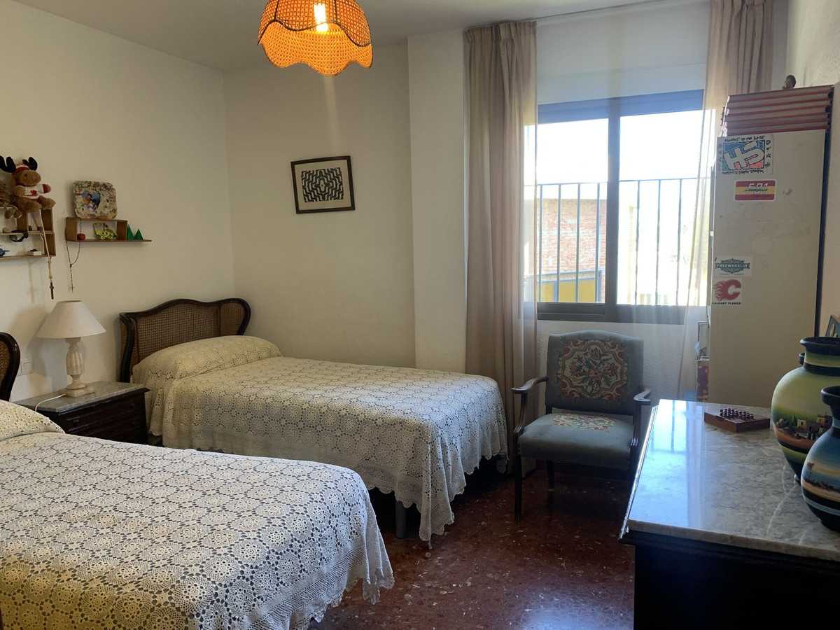 Condominium in , Andalucía 12025689