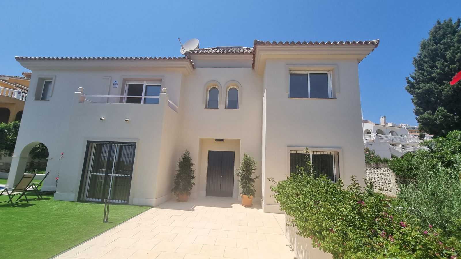 House in Fuengirola, Andalusia 12025753