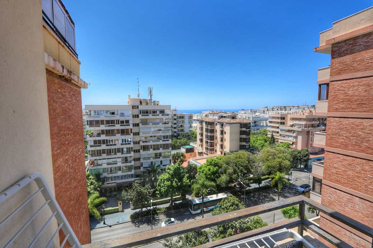 Eigentumswohnung im Marbella, Andalusia 12026078