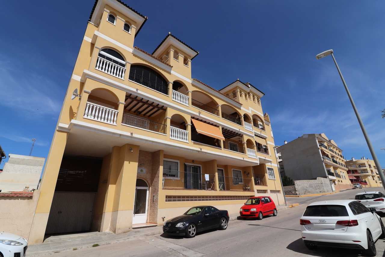 Condominium in Benijofar, Valencia 12026769